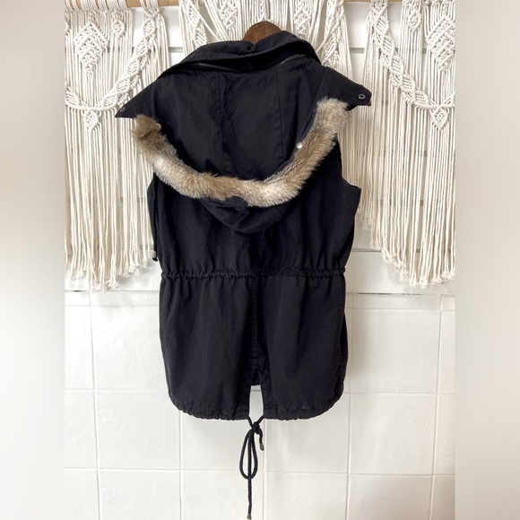 Velvet by Graham & Spencer Odela Hooded Vest - Picture 4 of 8